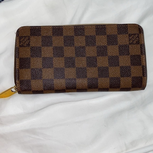 Louis Vuitton Zippy Wallet N41661 - Picture 13 of 14